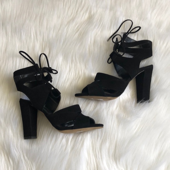 Halogen Shoes - Halogen Sydney Block Heel Ghillie Pump EUC